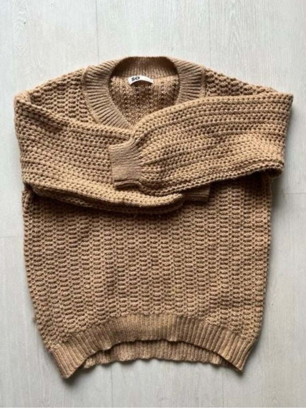 Last One! SO Relaxed V-Neck Chunky Knit Sweater - Camel - Picture 3 of 6